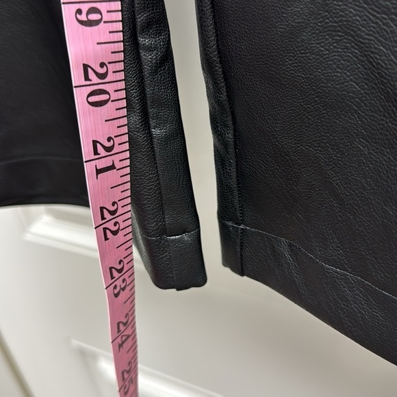 Spanx Leather Like Flare Pants in Black Size XL Petite NEW with Tags - Picture 17 of 17